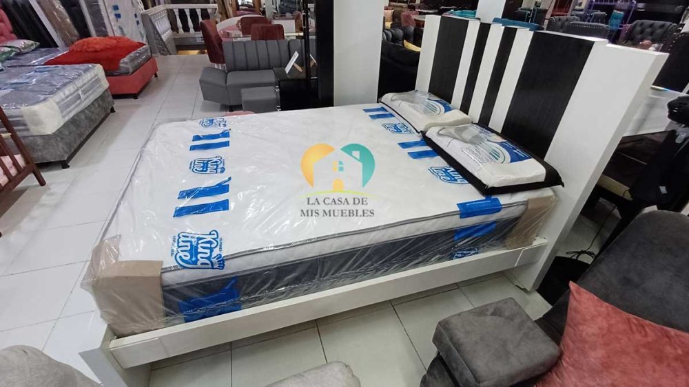 La Casa de Mis Muebles
