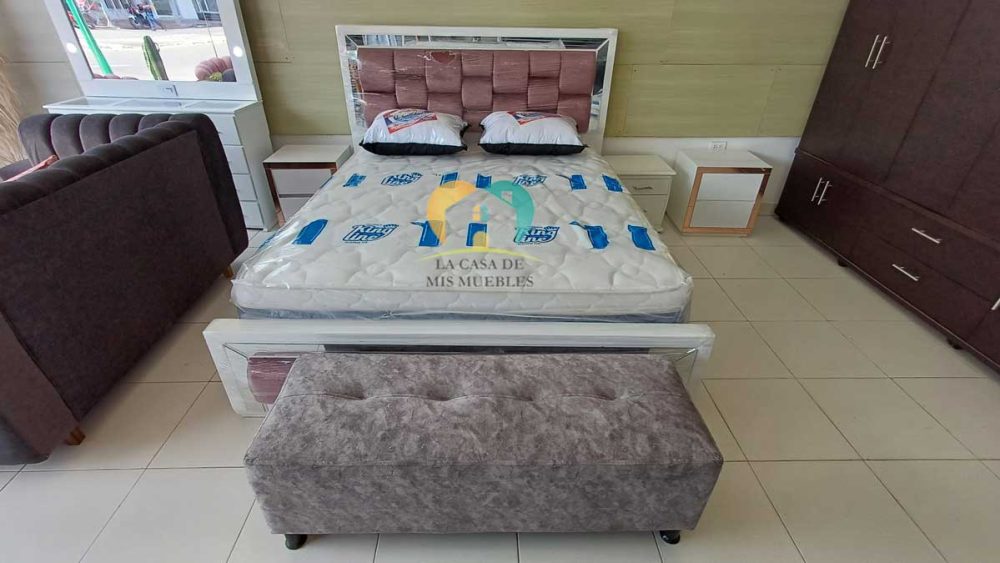 La Casa de Mis Muebles