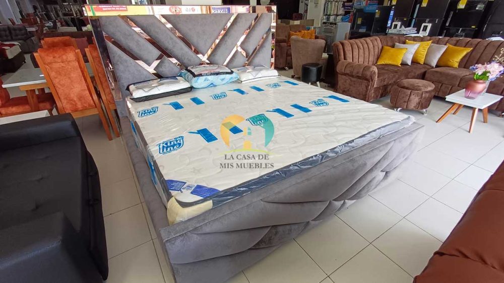 La Casa de Mis Muebles