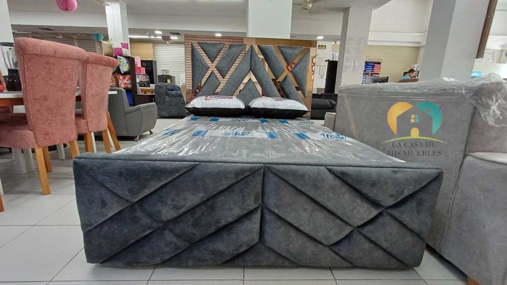 La Casa de Mis Muebles